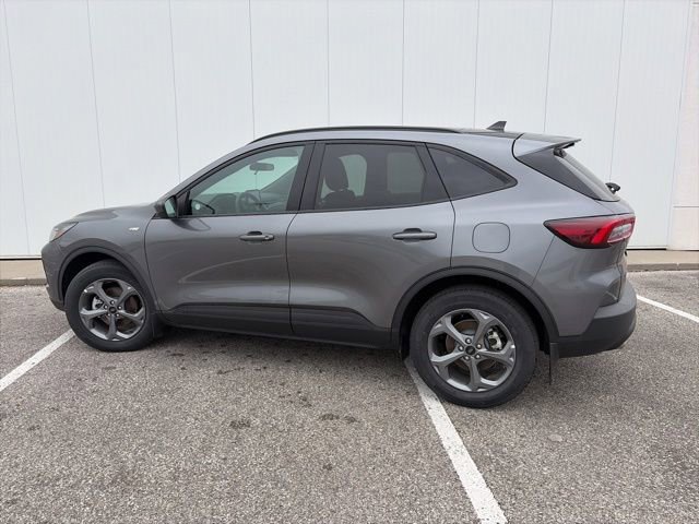 New 2026 Ford Escape ST-Line Select w/ Equipment Group 401A AWD/4WD image 3
