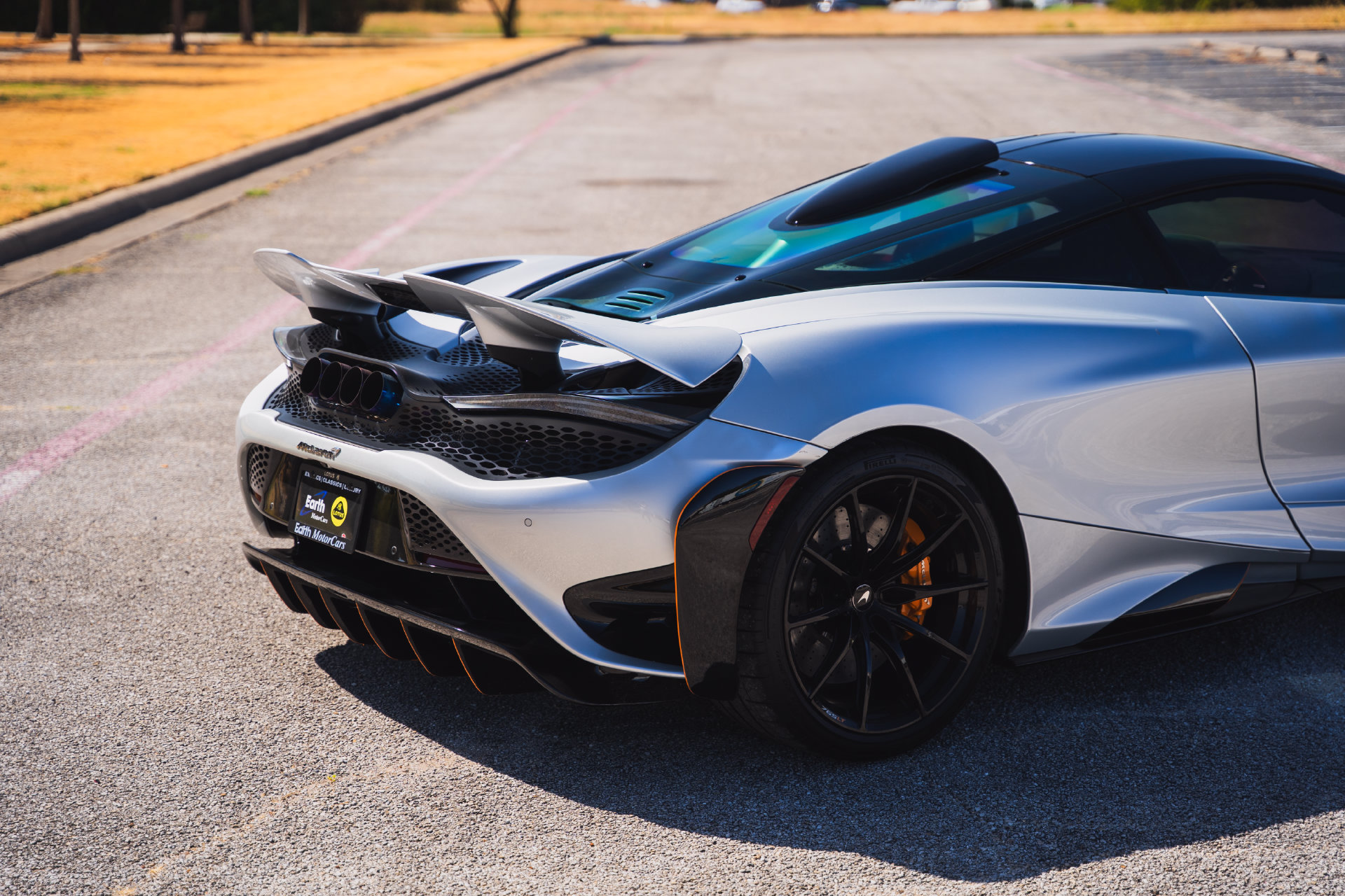 Used 2021 McLaren 765LT RWD image 30