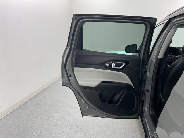 Used 2022 Jeep Compass Limited AWD/4WD image 30