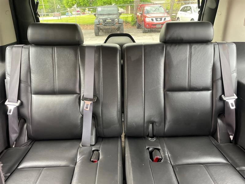 Used 2011 Chevrolet Tahoe LT w/ Luxury Package AWD/4WD image 15