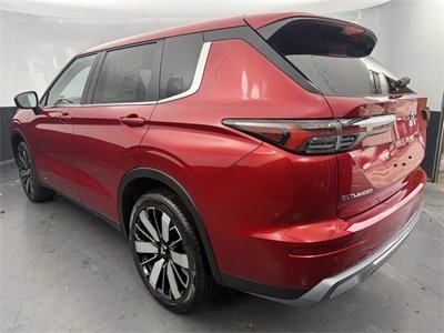 New 2025 Mitsubishi Outlander SE image 5