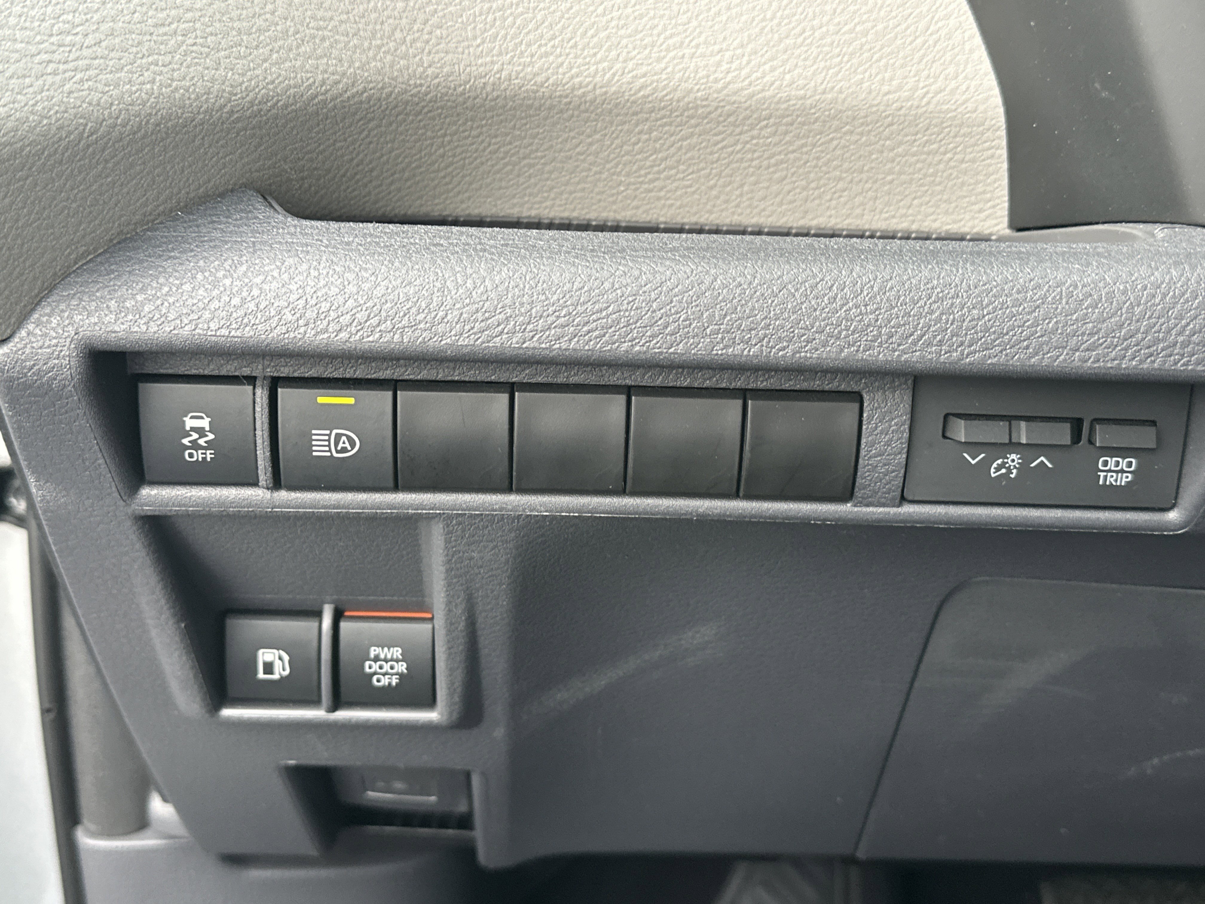 Used 2022 Toyota Sienna XLE image 20