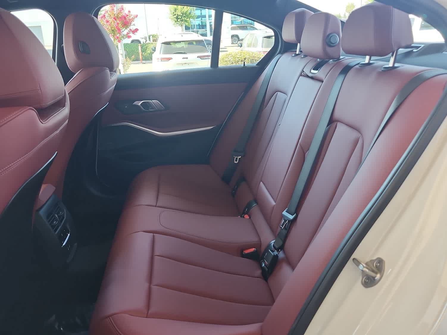 New 2026 BMW 330i Sedan w/ M Sport Package RWD image 23
