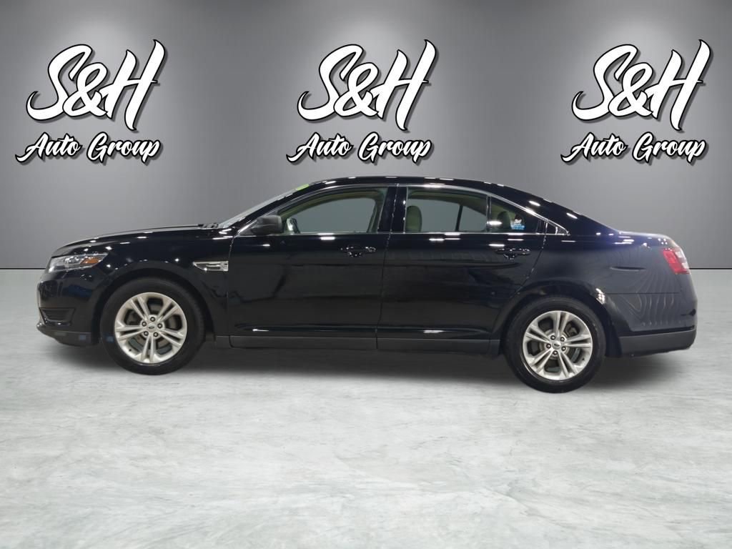 Used 2018 Ford Taurus SE FWD image 18