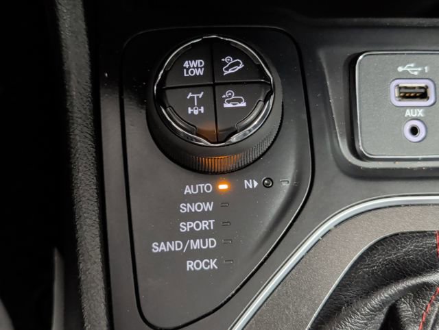 Used 2021 Jeep Cherokee Trailhawk w/ Sun, Sound & Nav Group image 23