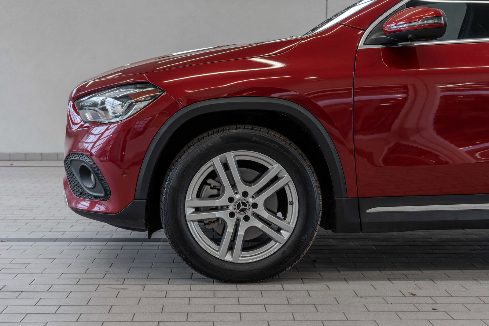 Used 2021 Mercedes-Benz GLA 250 4MATIC image 4