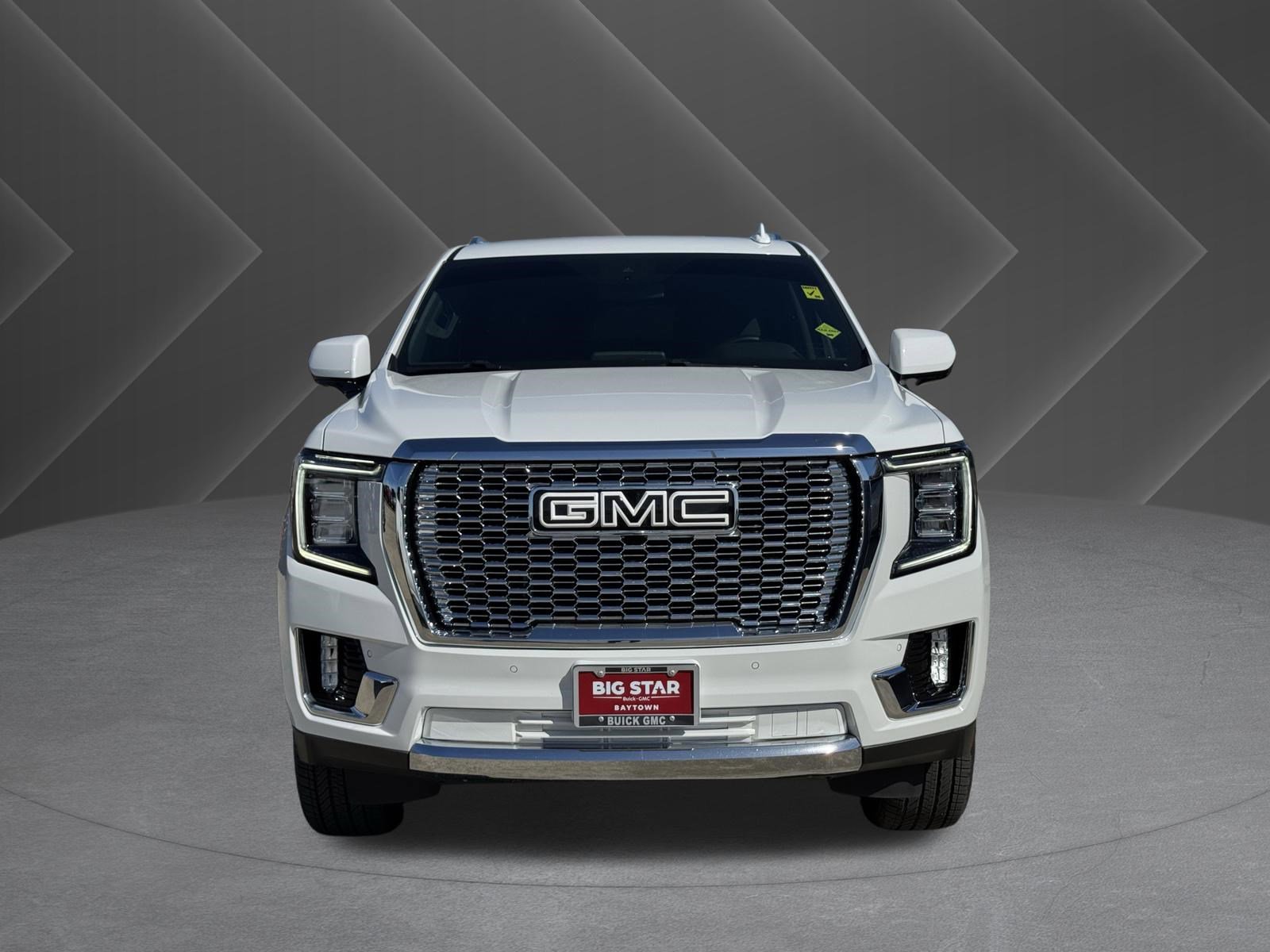 Used 2024 GMC Yukon XL SLE w/ Gmc Pro Safety Plus Package image 3