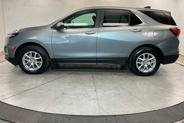 Used 2024 Chevrolet Equinox LT AWD/4WD image 2