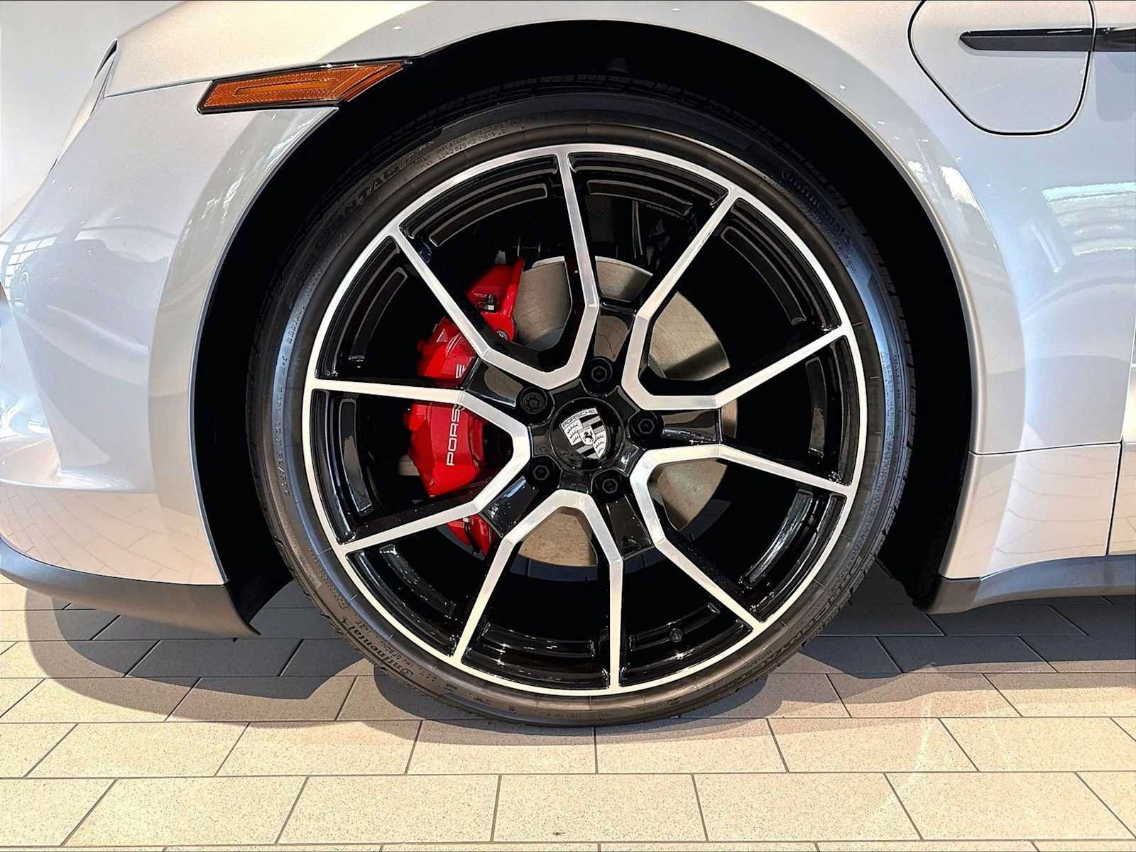 New 2026 Porsche Taycan 4S AWD/4WD image 11