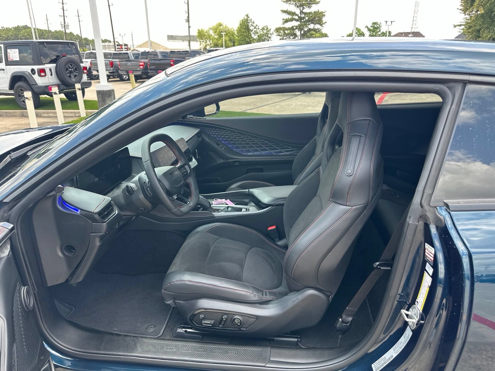 Used 2024 Dodge Charger Daytona Scat Pack w/ Plus Group AWD/4WD image 10