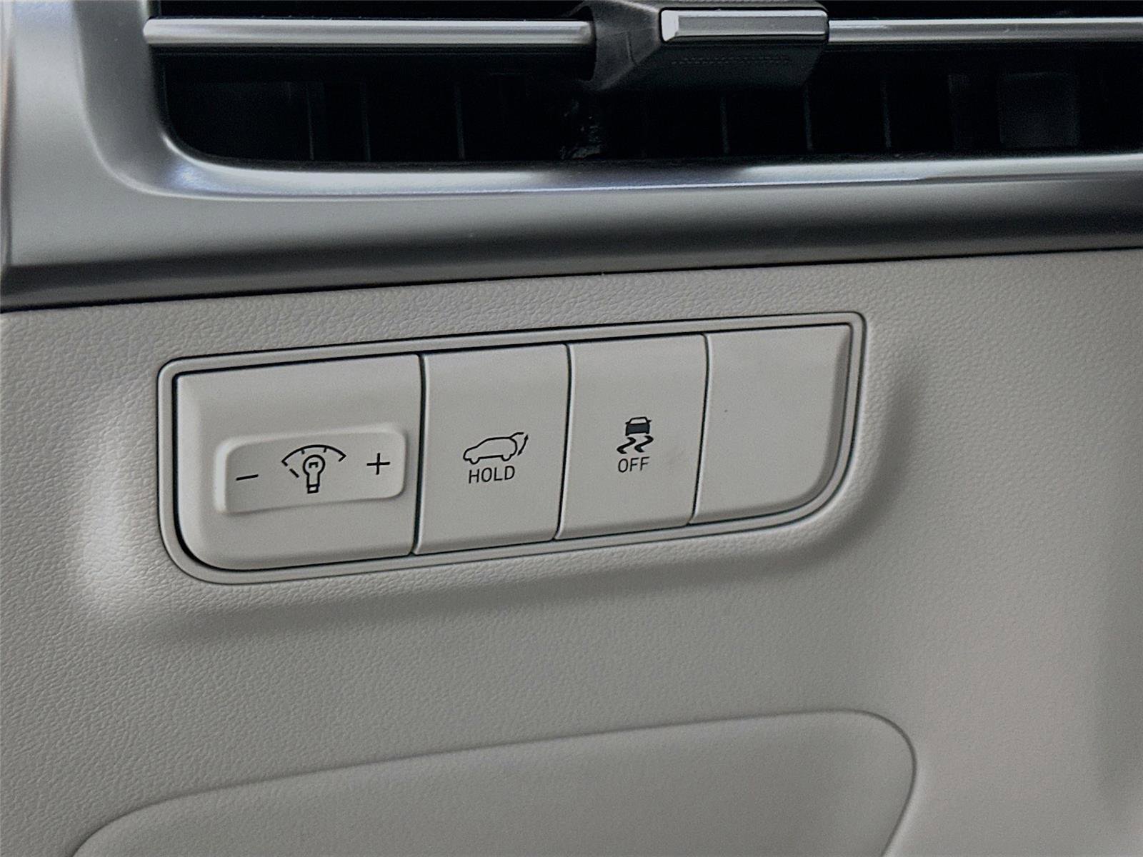 Used 2025 Hyundai Tucson SEL AWD/4WD image 14