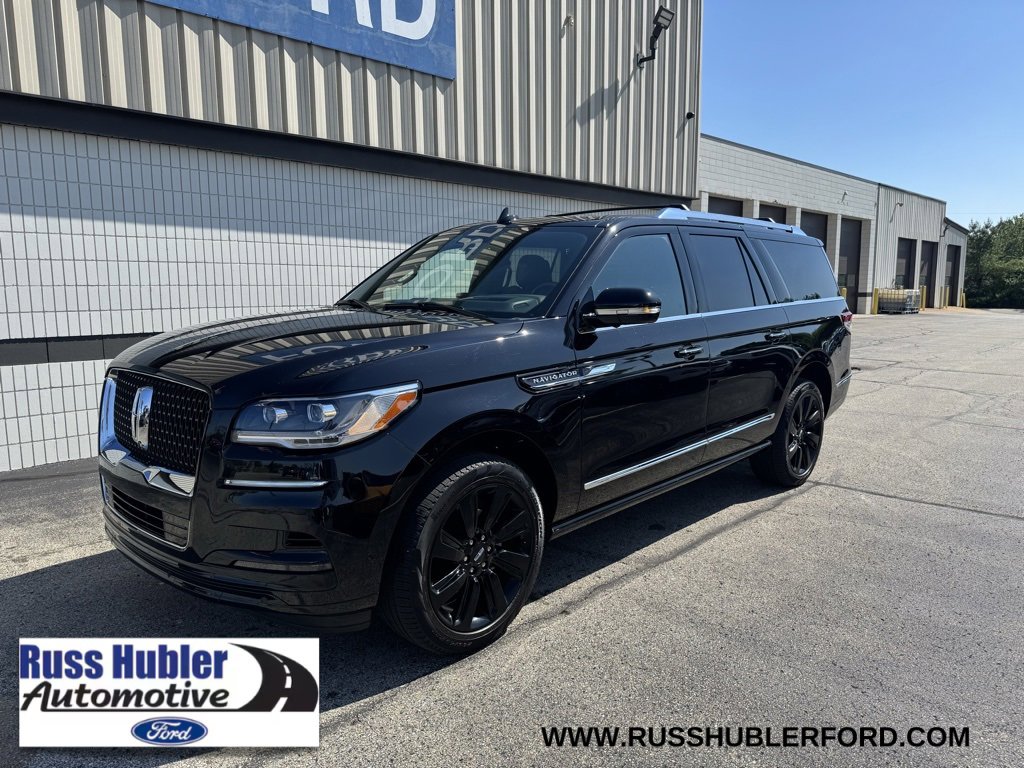Used 2024 Lincoln Navigator L Reserve w/ Monochromatic Package