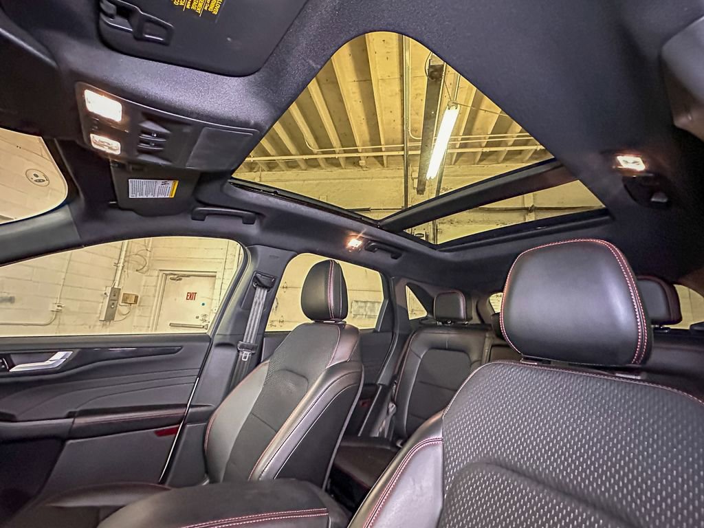 Used 2025 Ford Escape ST-Line w/ Tech Pack #1 AWD/4WD image 25