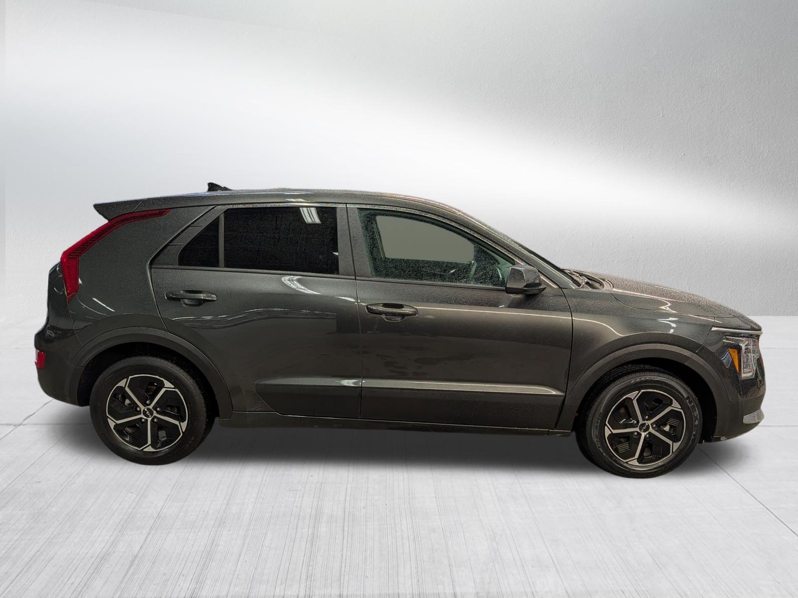 Certified 2026 Kia Niro LX FWD image 8