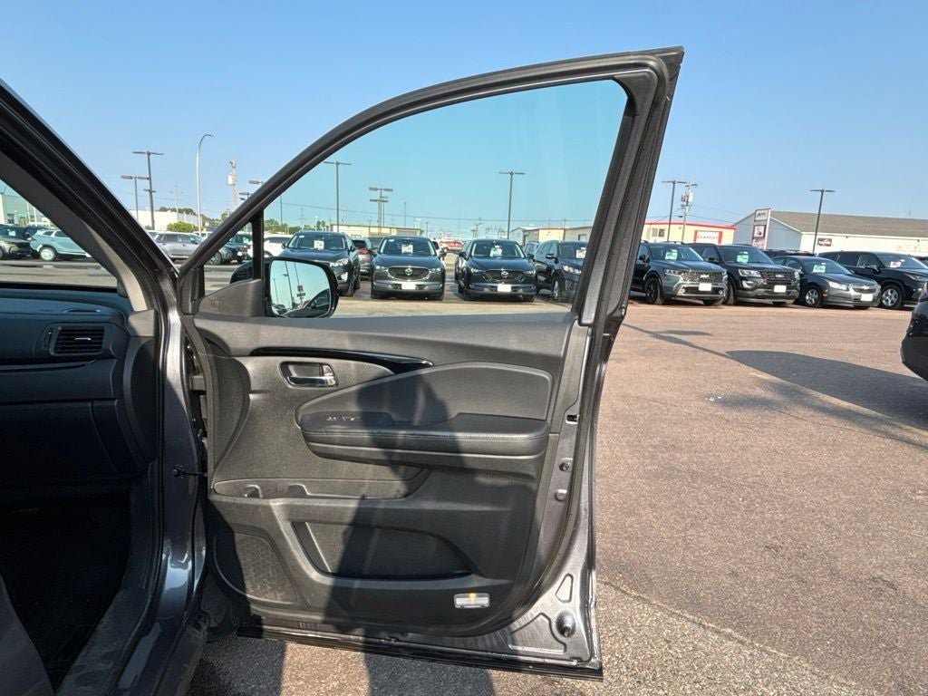 Used 2019 Honda Pilot Elite image 33