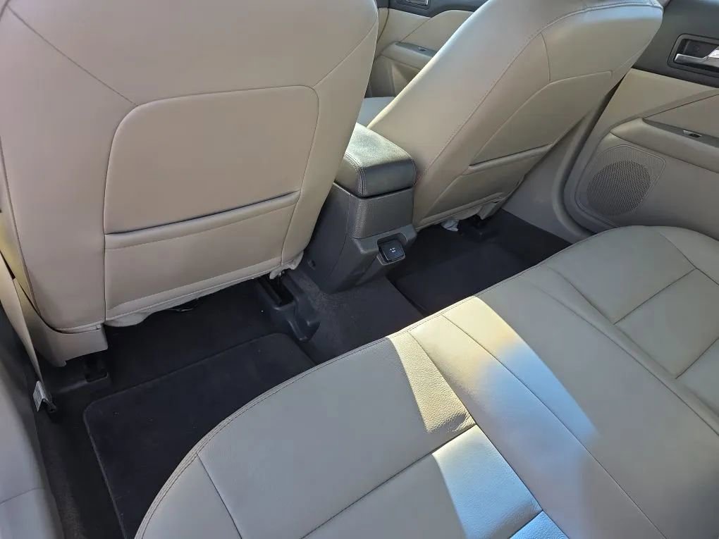 Used 2011 Ford Fusion Hybrid w/ 502A Rapid Spec Order Code FWD image 26