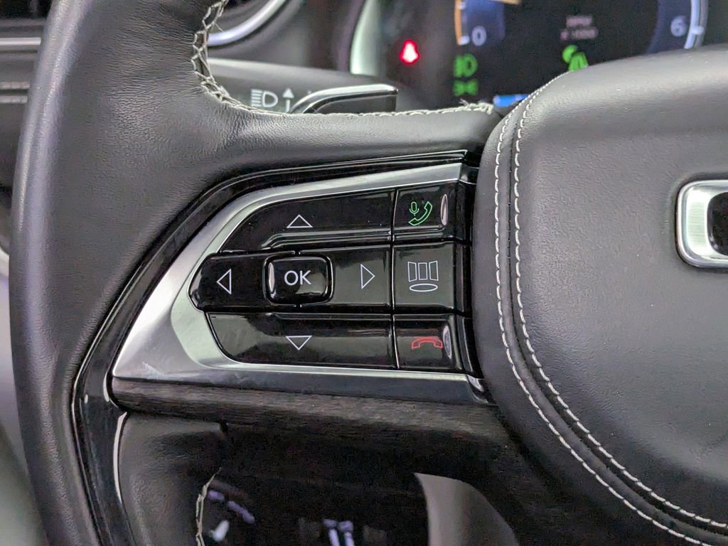 Used 2022 Jeep Grand Cherokee Overland w/ Adv Protech Group III image 29