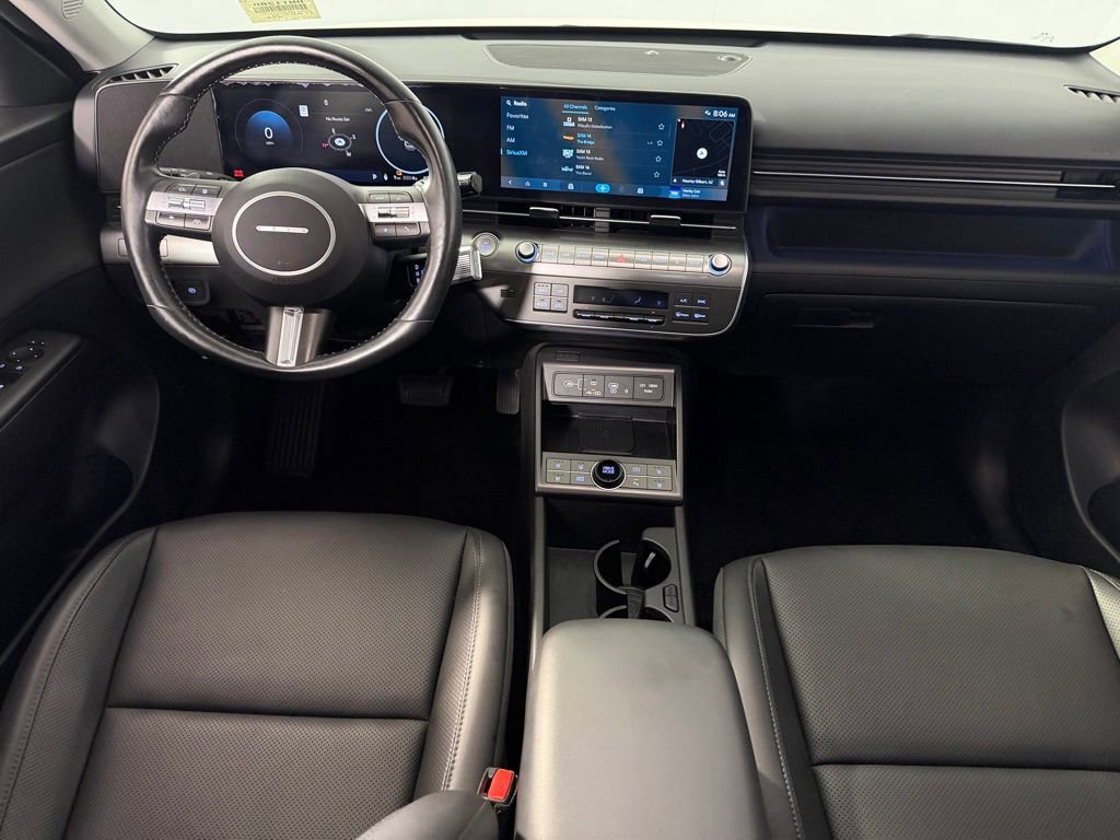 Used 2025 Hyundai Kona Limited FWD image 12