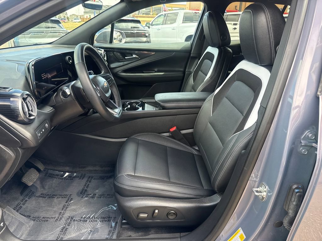 Used 2024 Chevrolet Blazer EV LT image 9