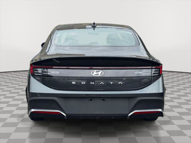 Used 2026 Hyundai Sonata SE FWD image 5