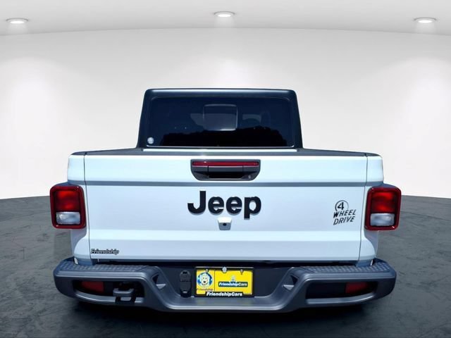 Used 2023 Jeep Gladiator Sport AWD/4WD image 7