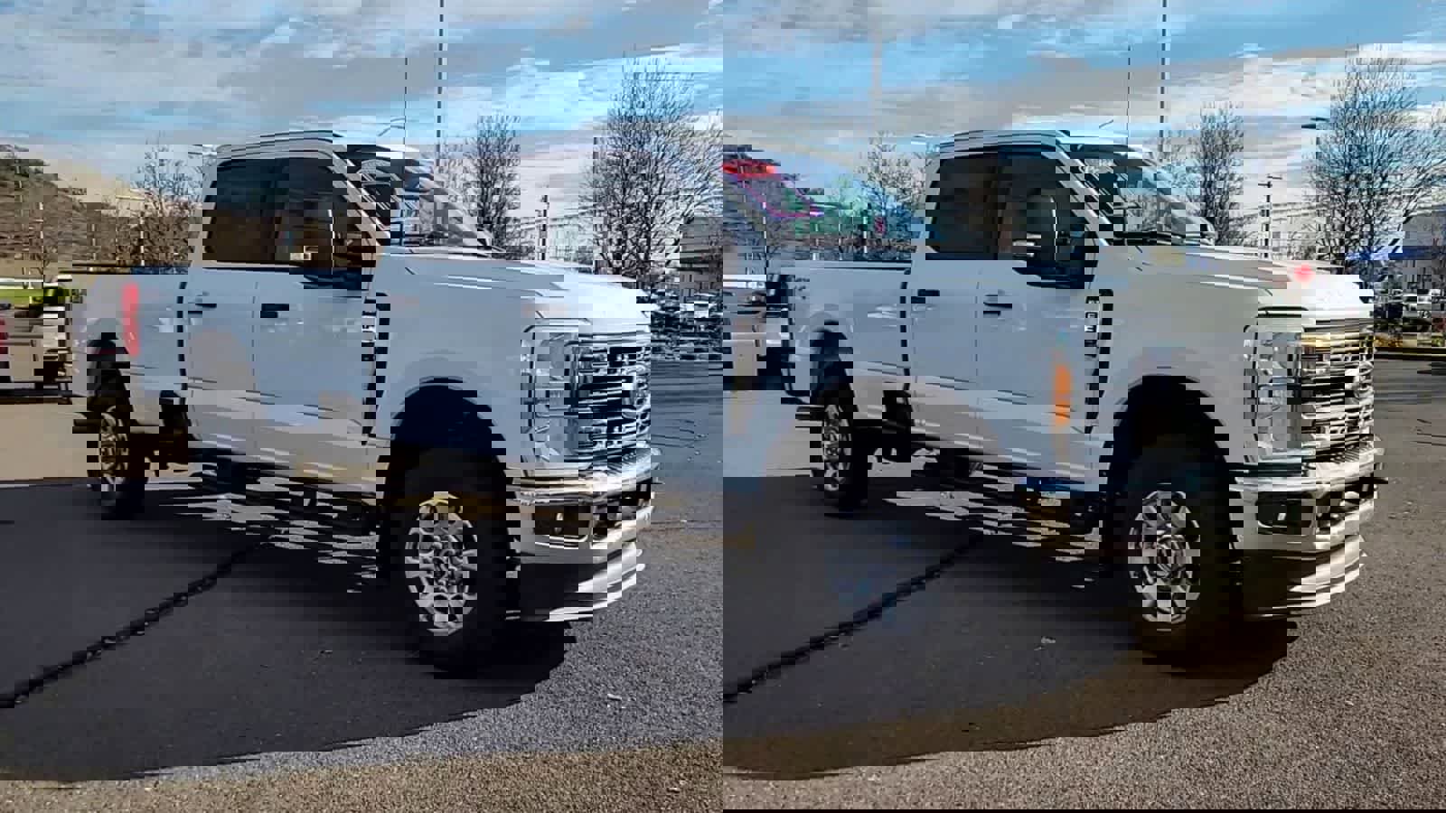 Used 2023 Ford F350 XLT image 2