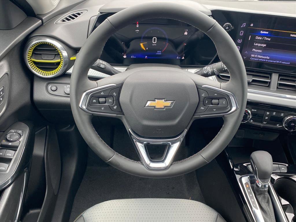 New 2026 Chevrolet Trax LT w/ Driver Confidence Package image 6