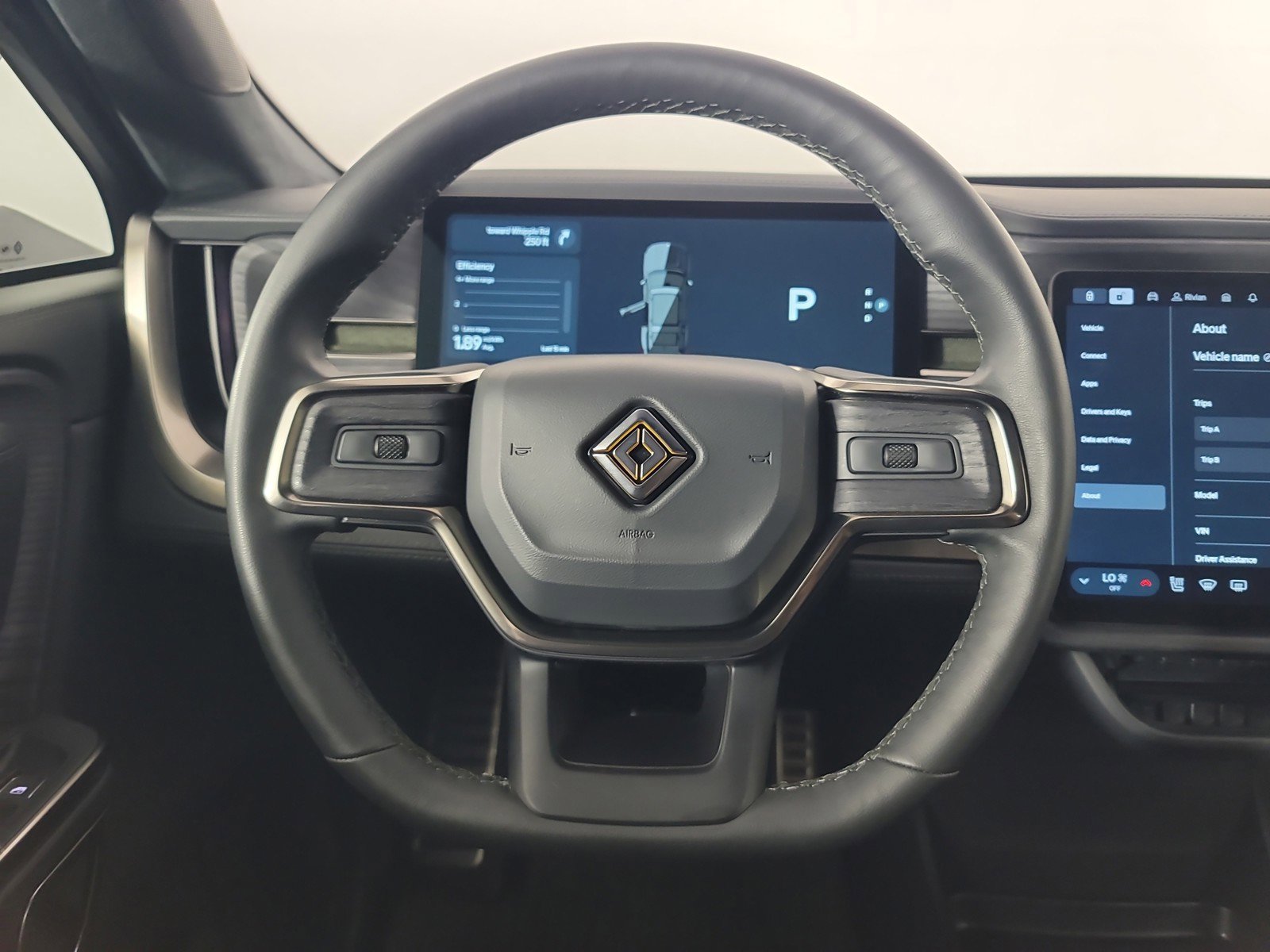 Used 2024 Rivian R1S Adventure image 28