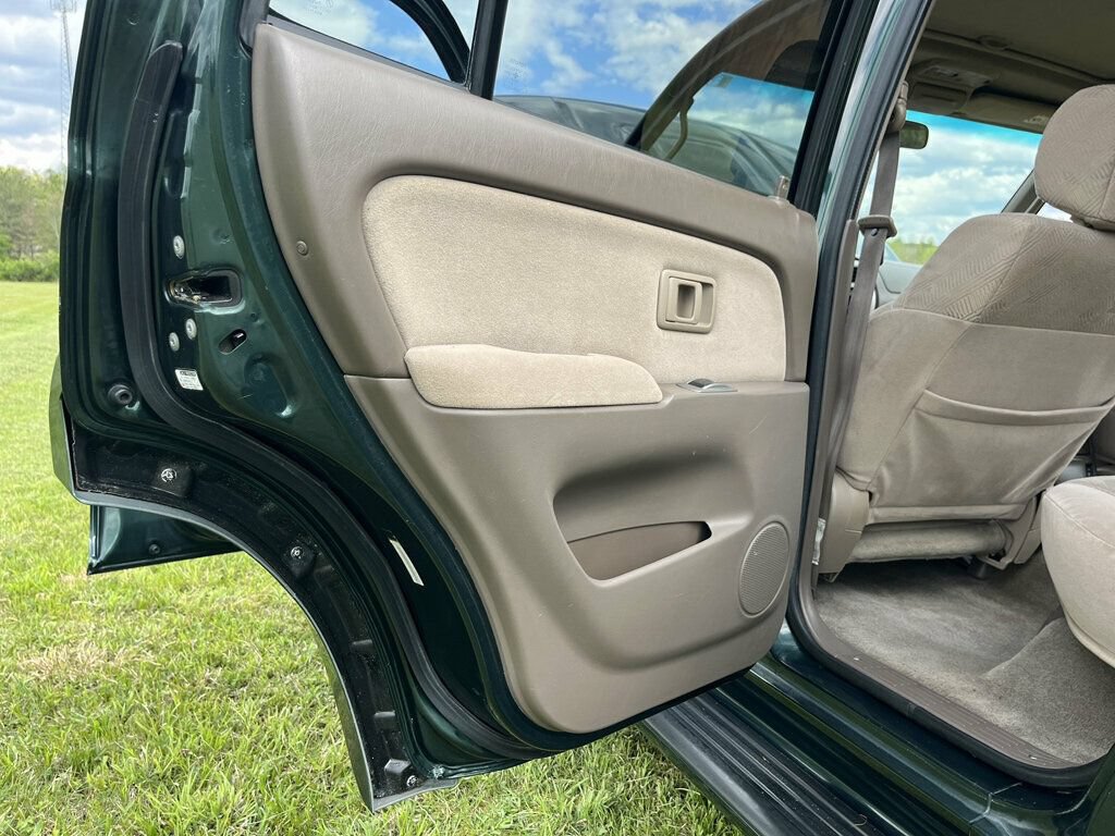 Used 2001 Toyota 4Runner SR5 AWD/4WD image 67