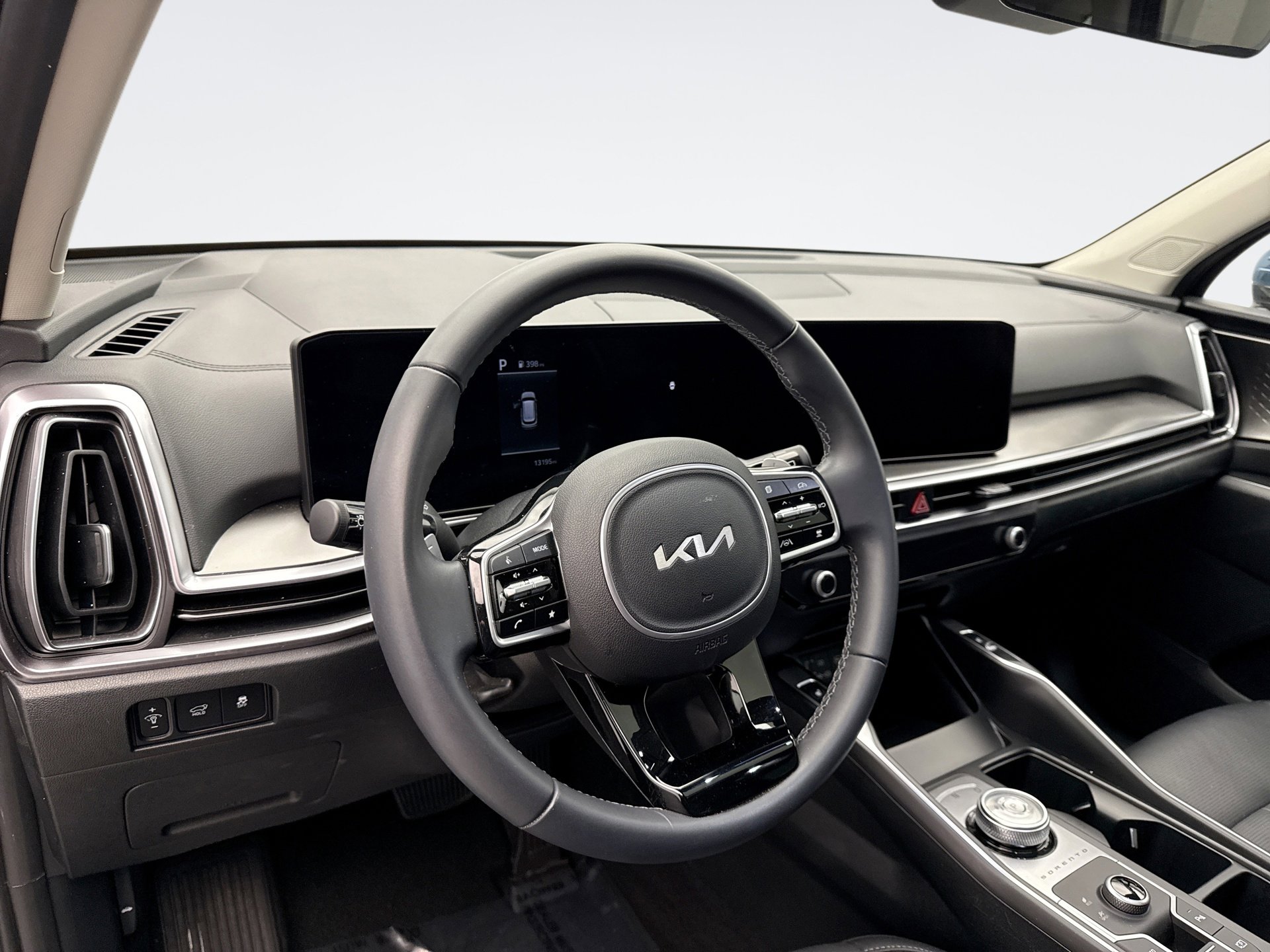 Used 2025 Kia Sorento EX image 10