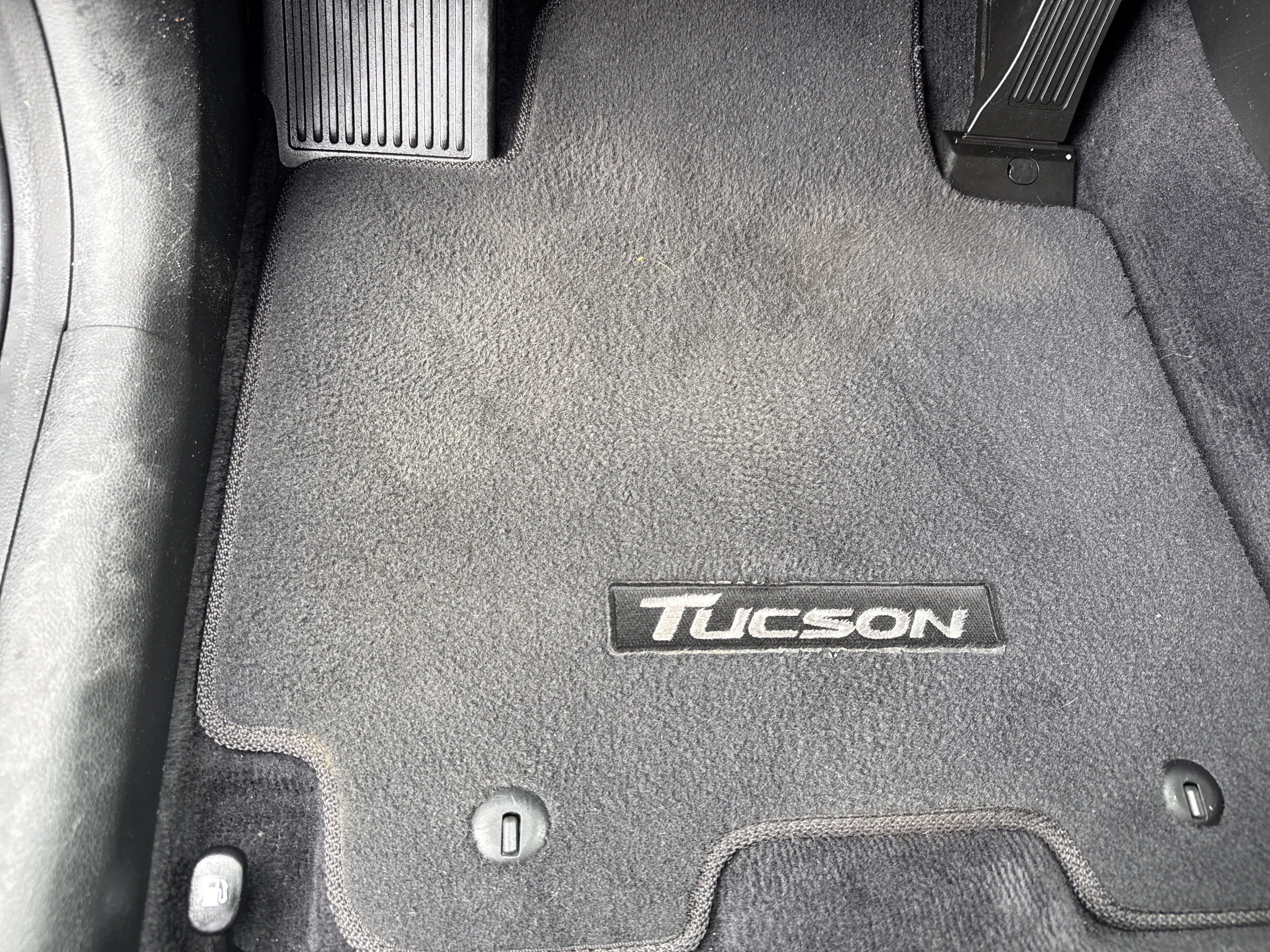 Used 2018 Hyundai Tucson Limited FWD image 16