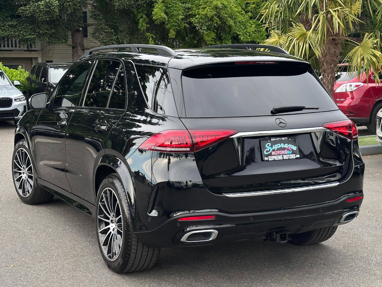 Used 2022 Mercedes-Benz GLE 350 4MATIC w/ AMG Line Exterior image 6