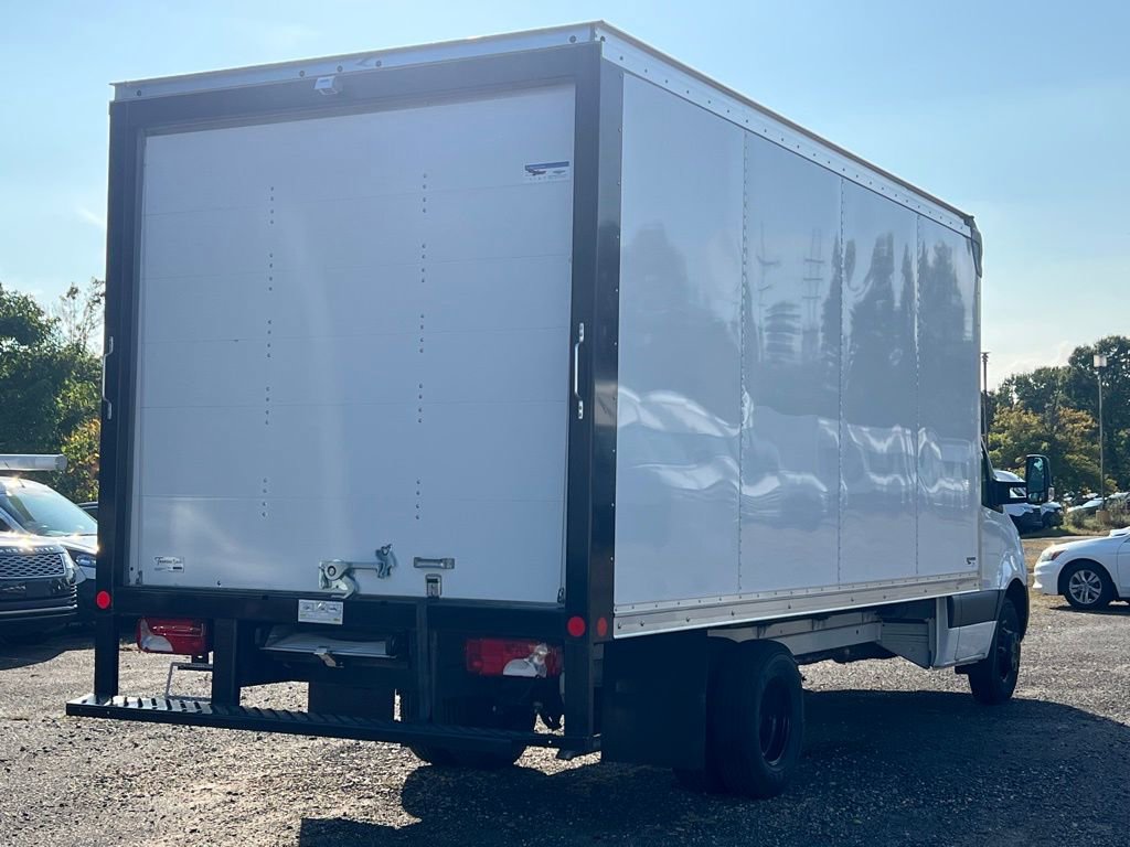 Used 2024 Mercedes-Benz Sprinter 4500 image 8