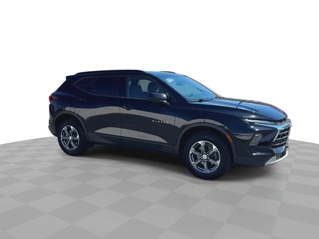 Certified 2024 Chevrolet Blazer LT w/ Convenience Package FWD image 2