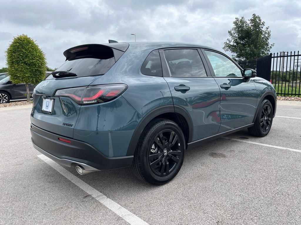 Certified 2026 Honda HR-V Sport image 4