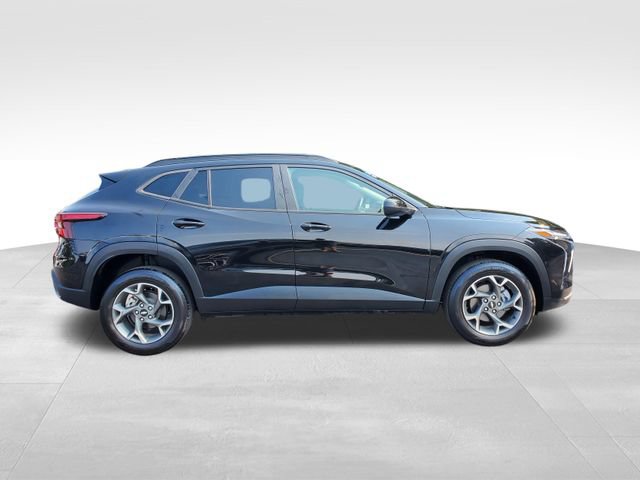 Certified 2024 Chevrolet Trax LT w/ Driver Confidence Package FWD image 6