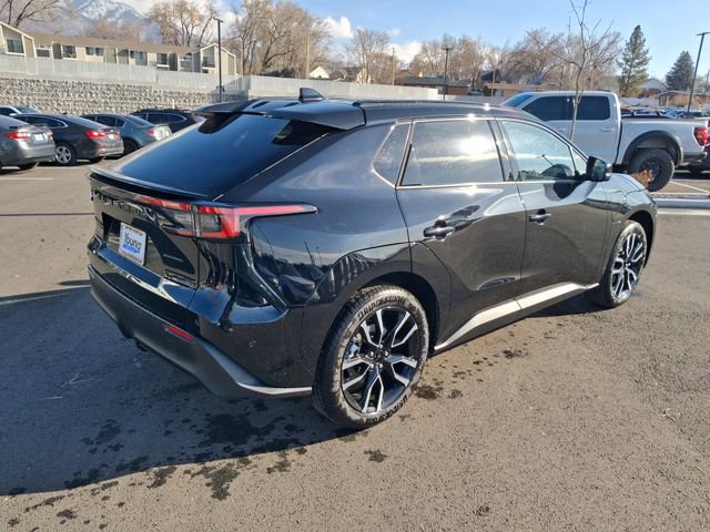 New 2026 Subaru Solterra AWD/4WD image 3
