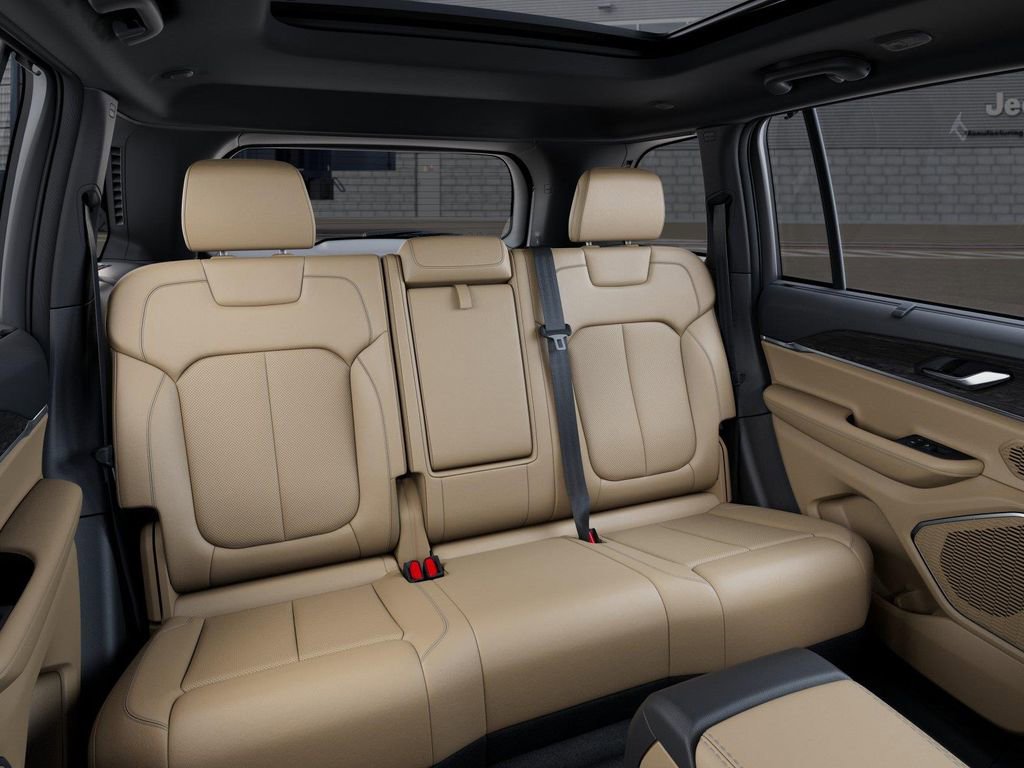 New 2026 Jeep Grand Cherokee Limited w/ Luxury Tech Group II image 15