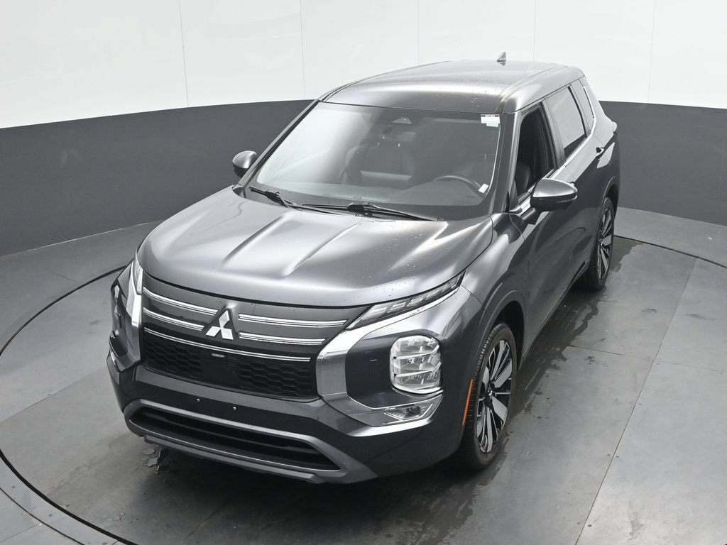 Used 2025 Mitsubishi Outlander SE AWD/4WD image 35