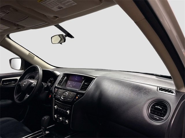Used 2017 Nissan Pathfinder S image 31