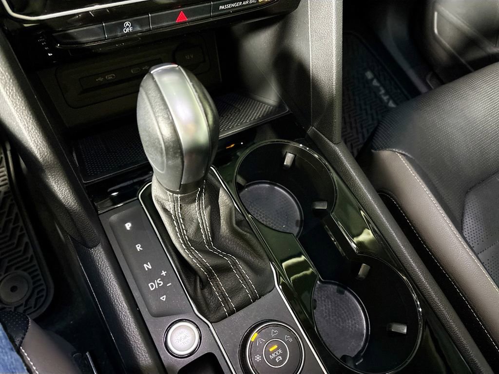 Used 2023 Volkswagen Atlas SEL Premium image 18