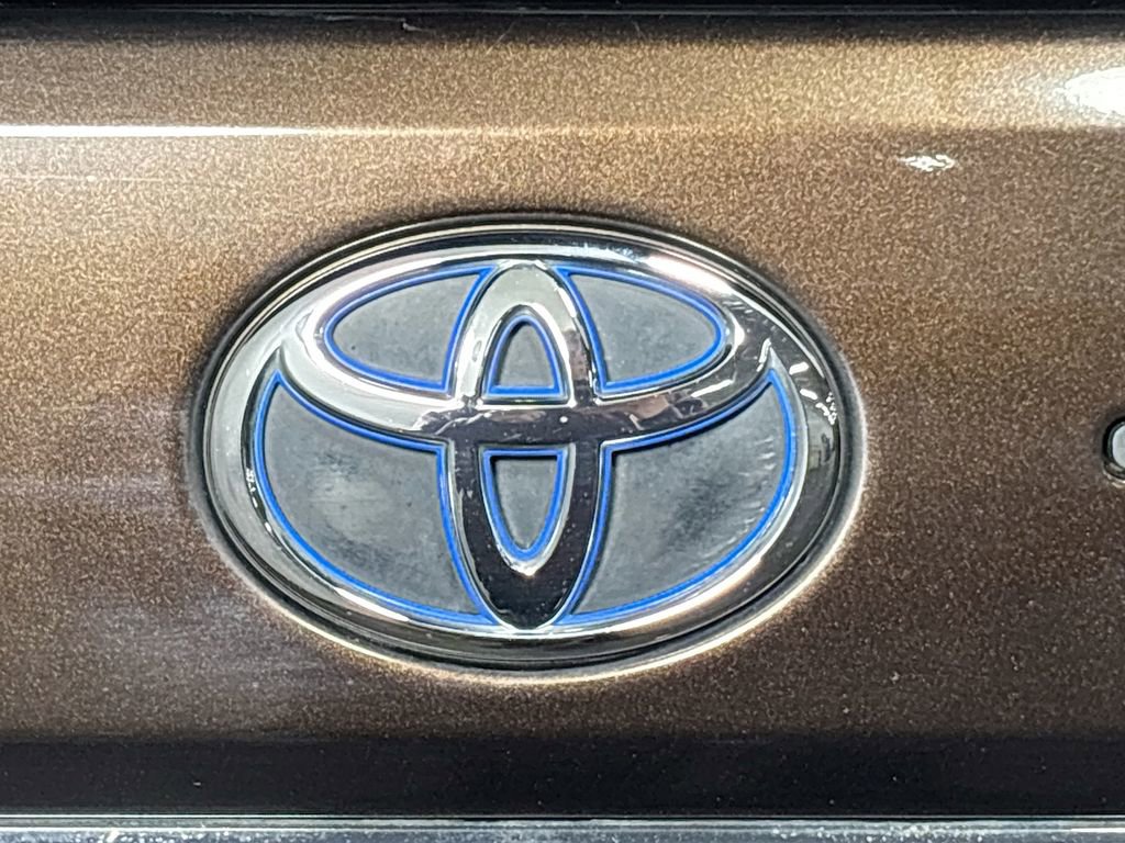 Used 2023 Toyota Sequoia Limited image 24