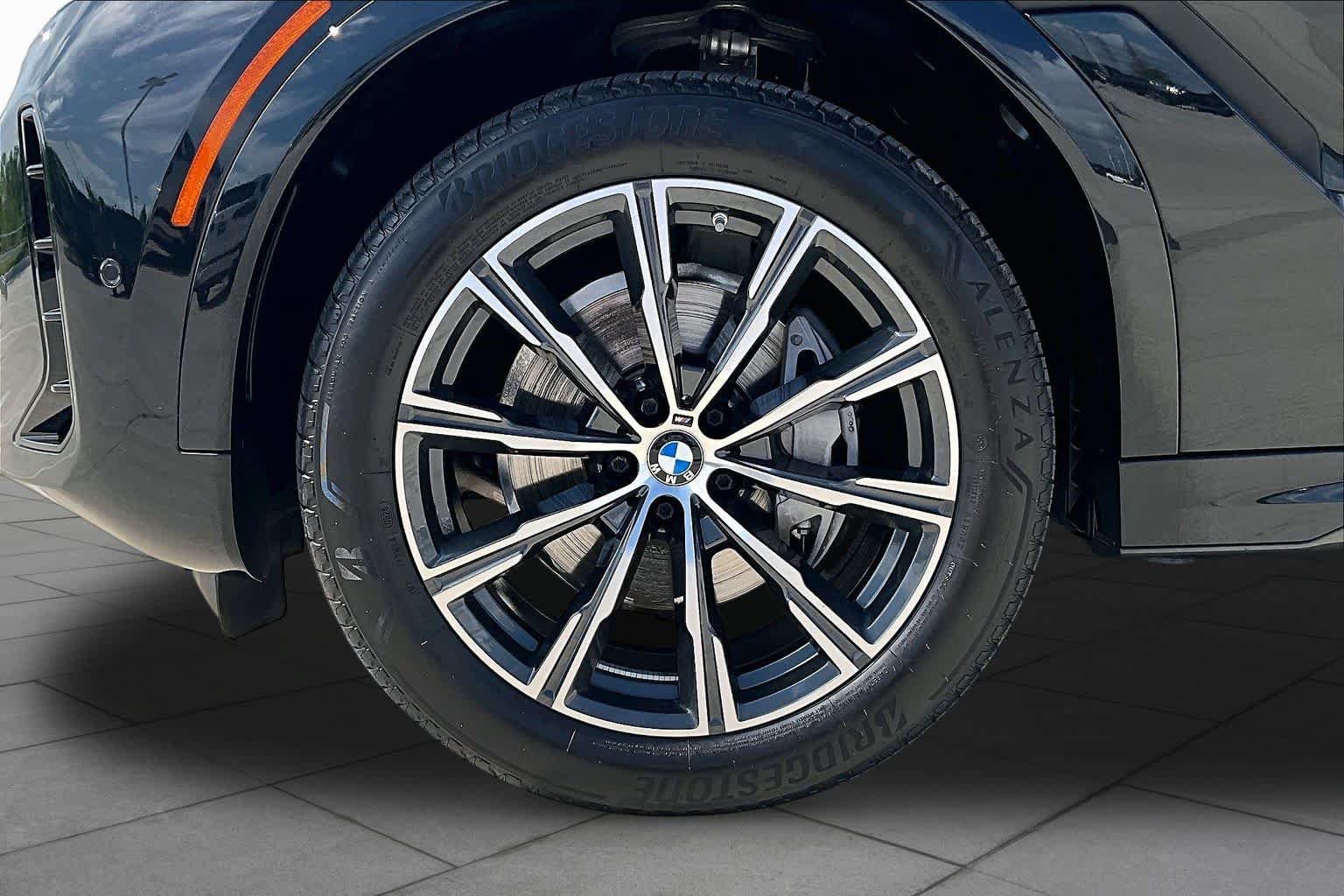 Used 2026 BMW X6 xDrive40i AWD/4WD image 10