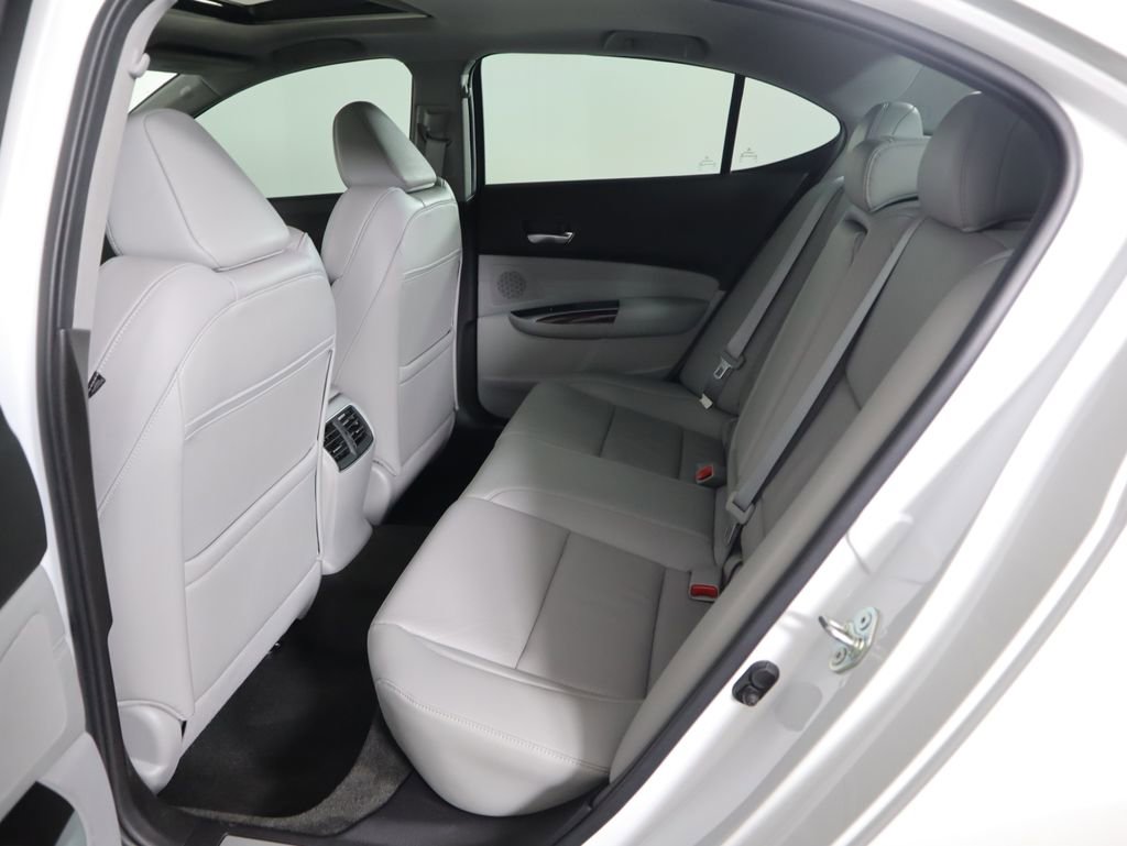Used 2015 Acura TLX w/ Technology Package image 21