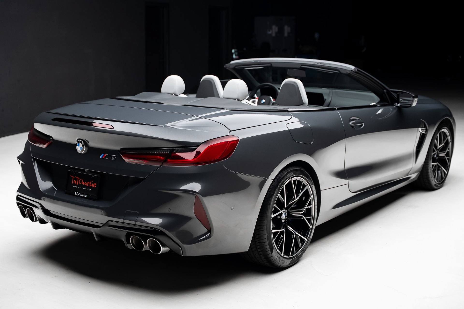 Used 2020 BMW M8 Convertible AWD/4WD image 37