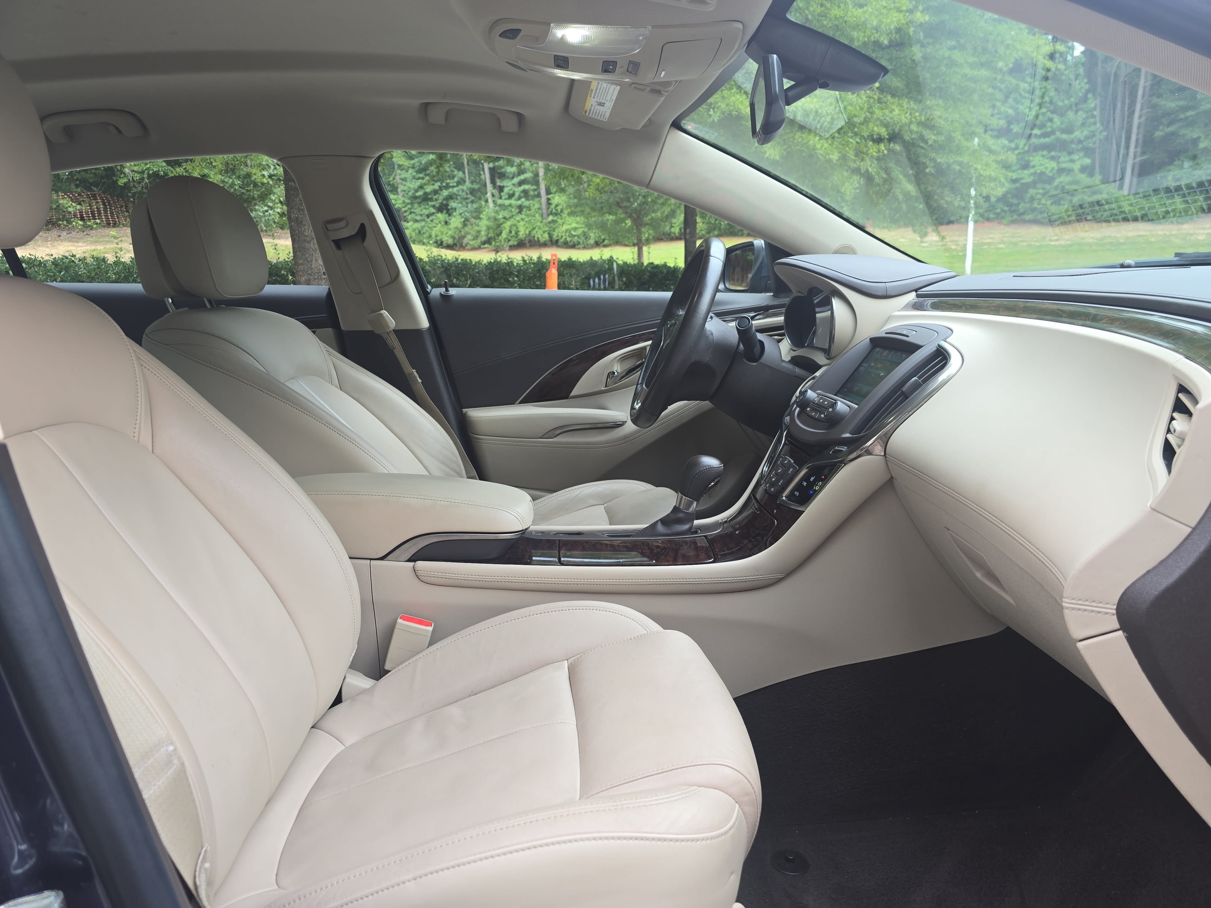 Used 2014 Buick LaCrosse Leather FWD image 10
