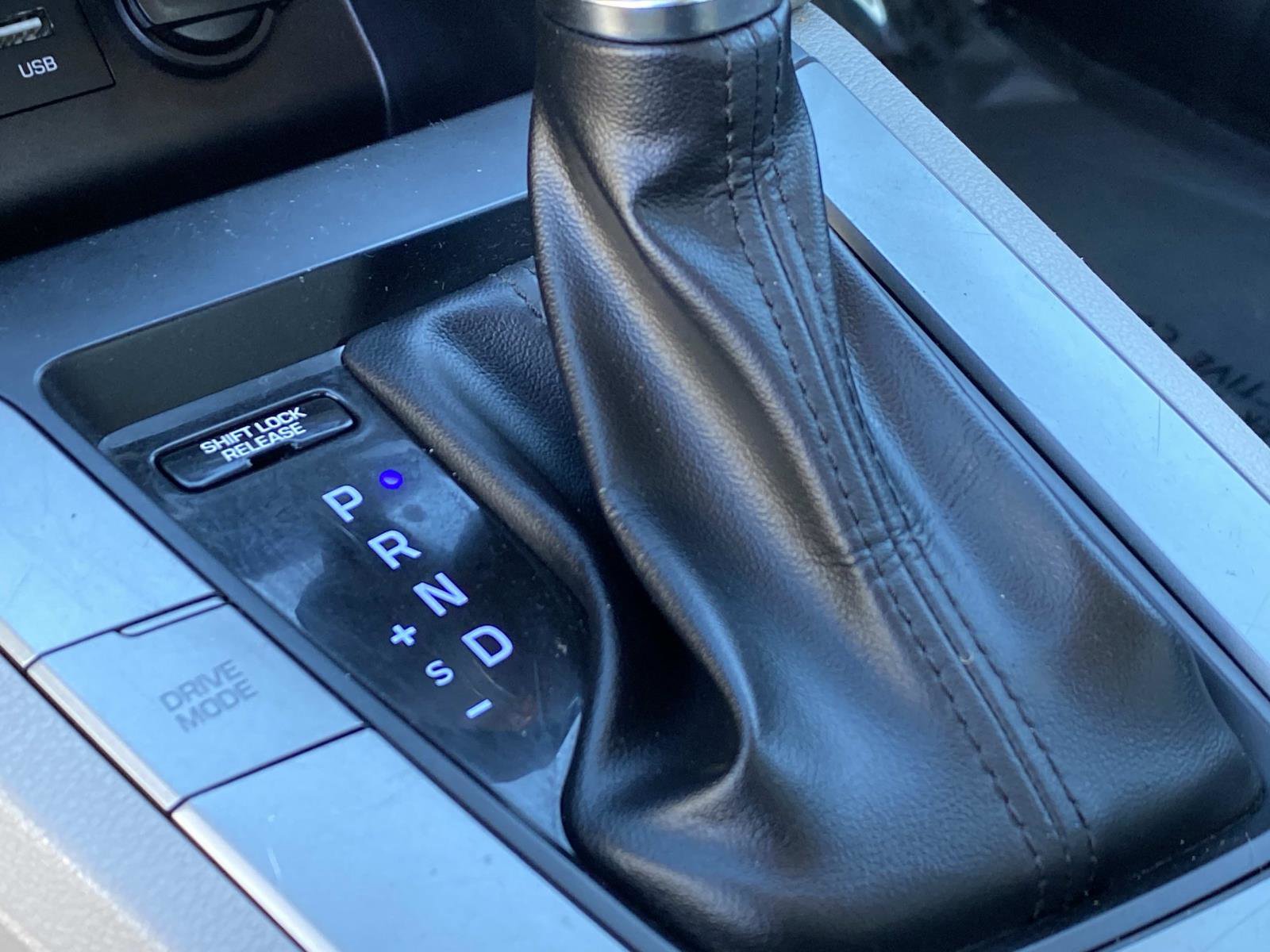 Used 2019 Hyundai Elantra SEL FWD image 13