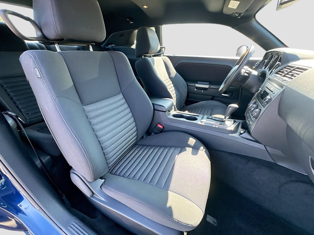 Used 2013 Dodge Challenger R/T RWD image 30