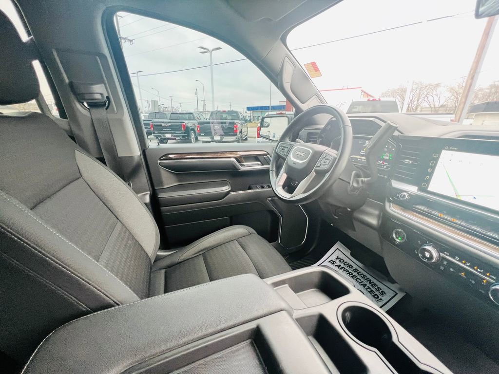 Used 2023 GMC Sierra 1500 Elevation image 37