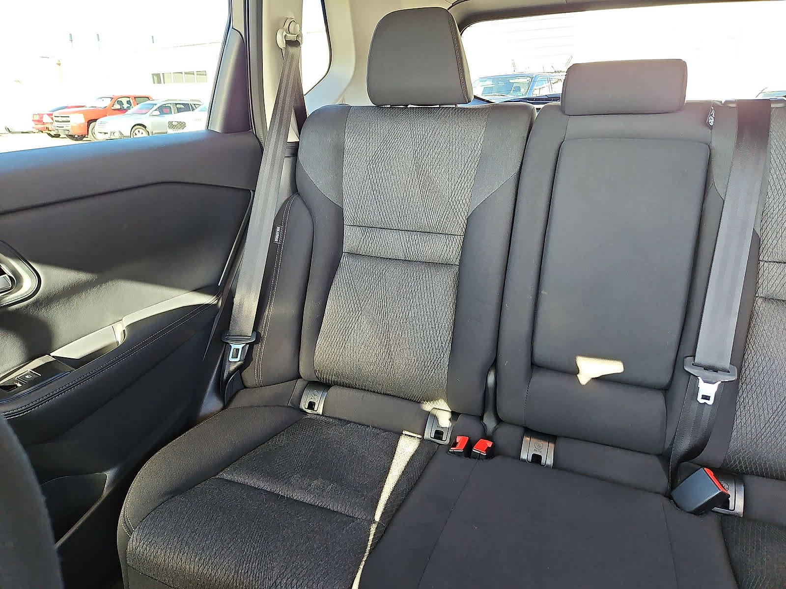 Used 2025 Nissan Rogue SV AWD/4WD image 13